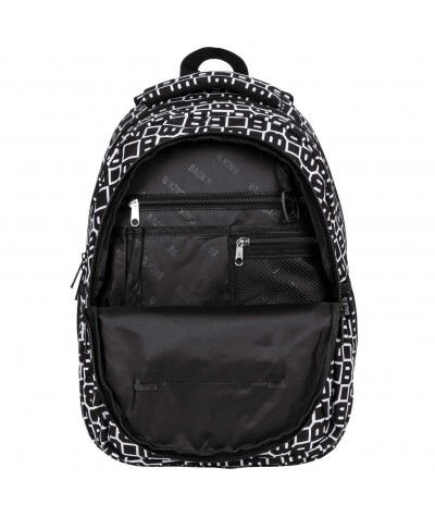 Plecak BackUP szkolny z literami dla chłopca PRIME czarno-biały 071