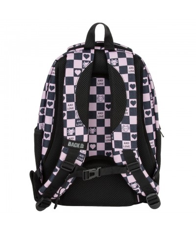 r&oacute;żowy plecak w szachownice z paskiem piersiowym
