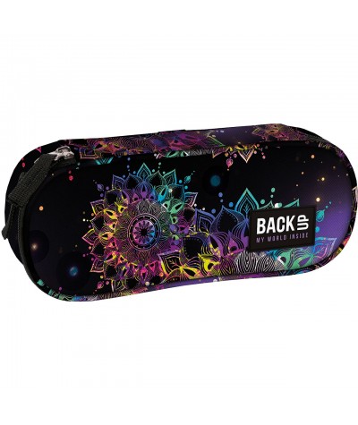 czarny pi&oacute;rnik w mandale