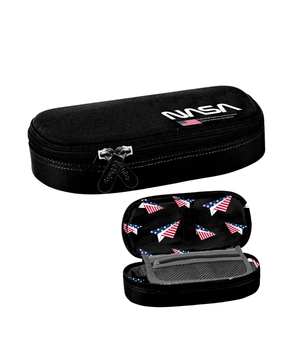 Czarny pi&oacute;rnik z NASA PASO młodzieżowy z klapką