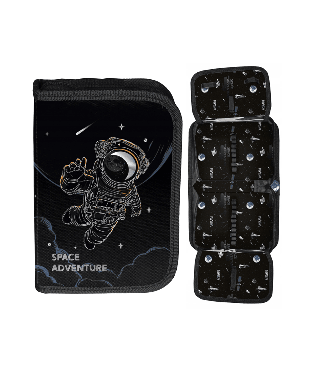 Pi&oacute;rnik z astronautą kosmos PASO