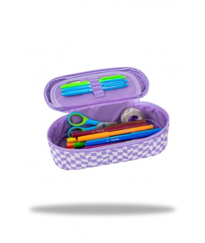 Pi&oacute;rnik z praktyczną klapką CAMPUS COOLPACK kolekcja YOGHURT - fioletowa szachownica