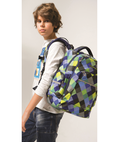 Modny plecak dla chłopaka do szkoły, fajny plecak dla chłopaka, plecak dla chłopaka w kratę