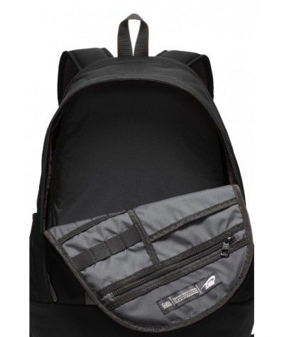Plecak młodzieżowy NIKE Cheyenne 3.0 Solid czarny na laptop dla chłopaka duży