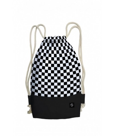 Biało-czarny plecak na sznurkach, worek w kratkę, plecak w szachownicę