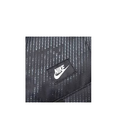 Czarny plecak młodzieżowy Nike, plecak z przegrodą na laptop Nike