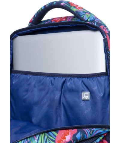 Modny plecak szkolny z flamingami 5 przegród CoolPack Flamingo College kieszeń na laptopa