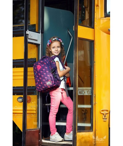 Fioletowy plecak szkolny dla pierwszoklasistki z flamingami Hash 