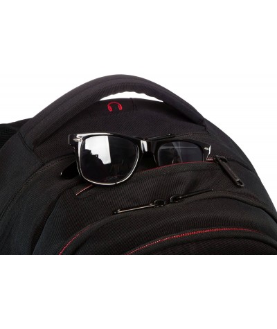 Czarny plecak młodzieżowy z czerwonym napisem CoolPack Joy Super Red kieszeń na okulary