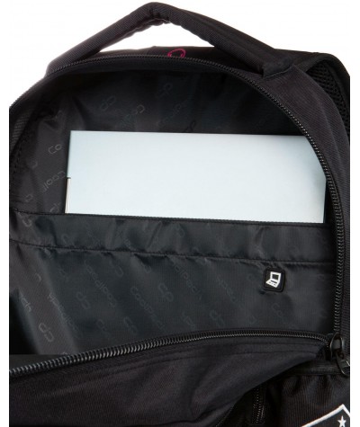 Czarny plecak z naszywkami dla dziewczyny CoolPack Dart Badges Black środek