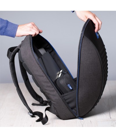 Plecak na laptop MILAN IGLOO sztywny bagaż podręczny na walizkę CZARNY
