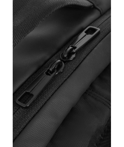 Plecak biznesowy czarny na laptop 15" r-bag Vector podróżny z USB